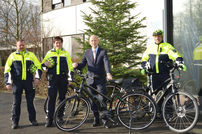 Bezirksdienst der Polizei Hagen mit vier Pedelecs unterwegs