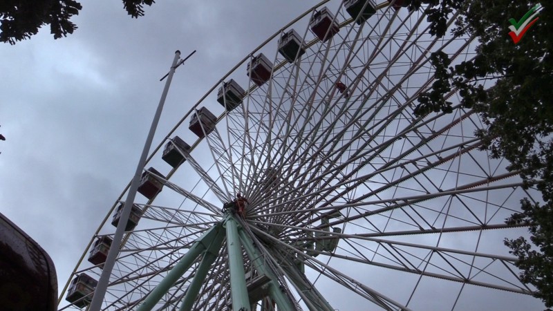 Riesenrad – Höhenrettung in luftiger Höhe! 50m-Riesenrad Wuppertal (25+ Min)/ÜBUNG/