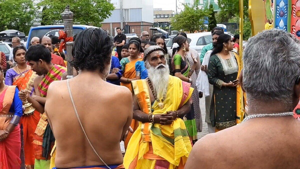 Hindu-Prozession vom Sri-Kamadchi-Ampal-Tempel zum Datteln-Hamm-Kanal – Hindu-Tempel in Hamm-Uentrop