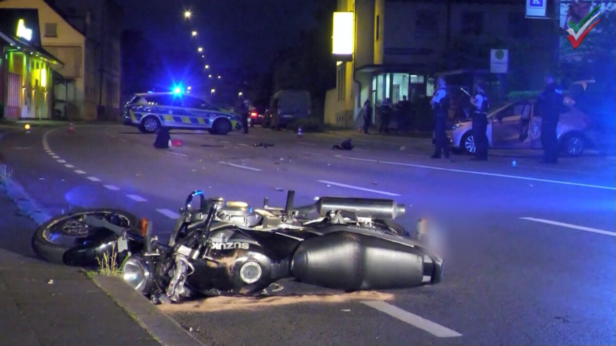 PKW-Fahrerin nimmt Kradfahrer die Vorfahrt – 20-jähriger Motorradfahrer kommt bei schwerem Motorradunfall in Hagen-Haspe ums Leben