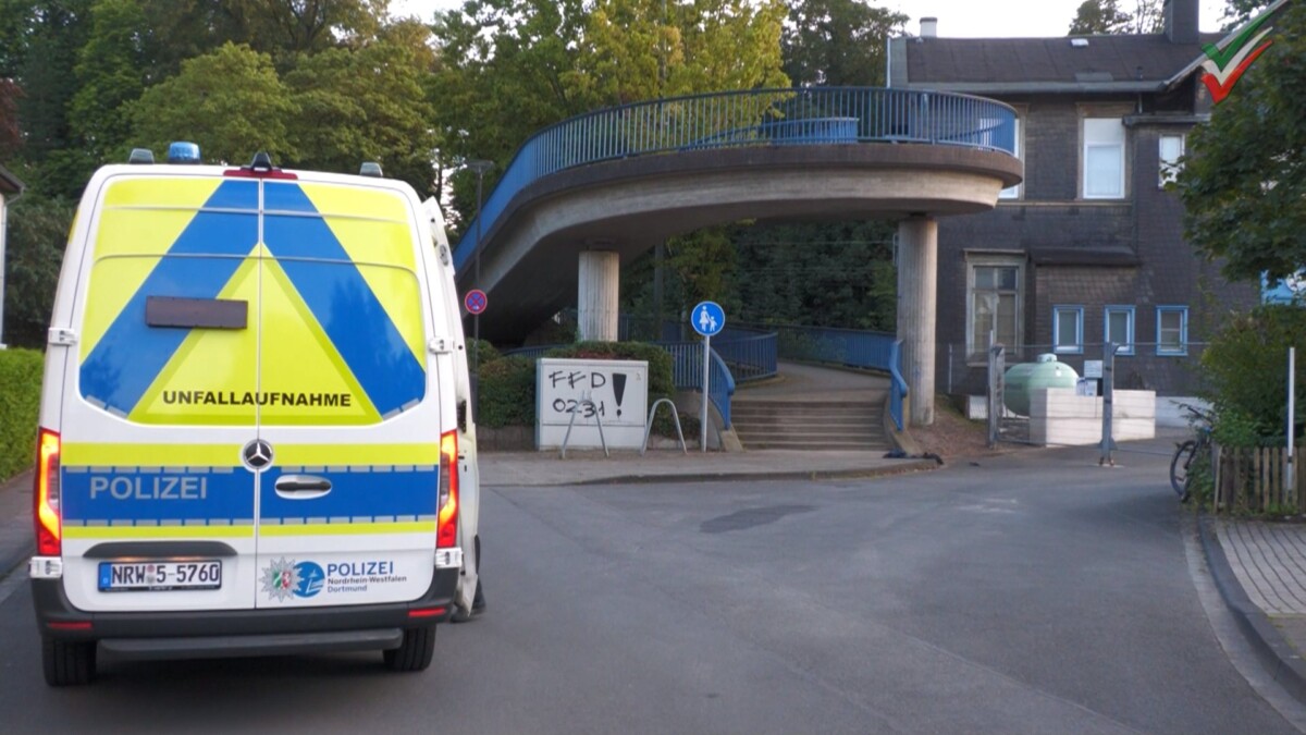 [RTH-Einsatz] Mountainbiker stürzt von einer Brücke – Lebensgefahr! Rettungshubschrauber Christoph 8