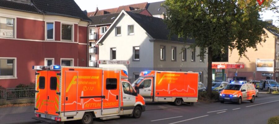 Brutaler Überfall: Mann in Lebensgefahr, Ehefrau schwer verletzt – Mordkommission eingeschaltet