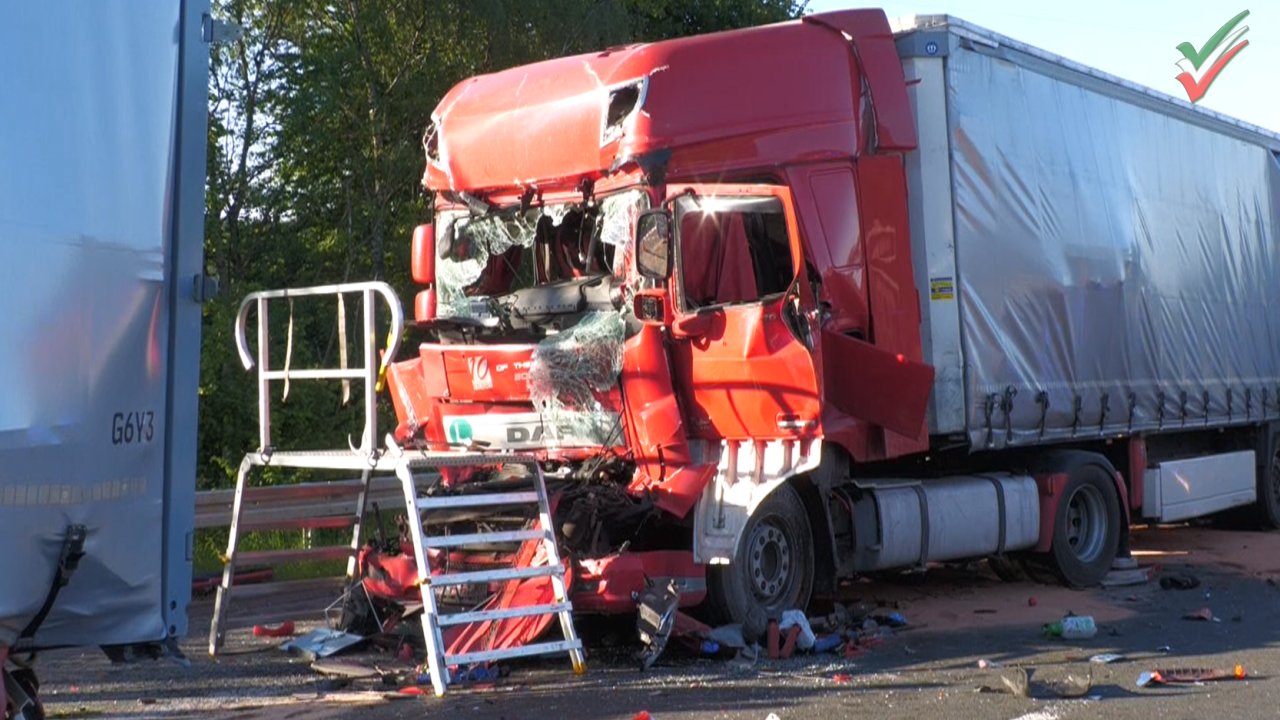 A1 – Schwerer LKW-Unfall am Stauende bei Gevelsberg